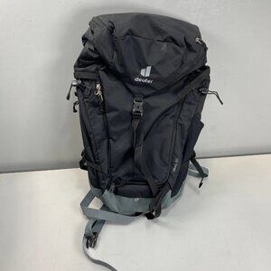 Deuter Trail 30 Hiking Backpack – 30L – Black/Shale